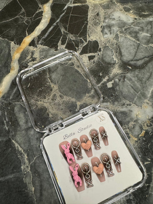 粉色暴力兔中T(107)