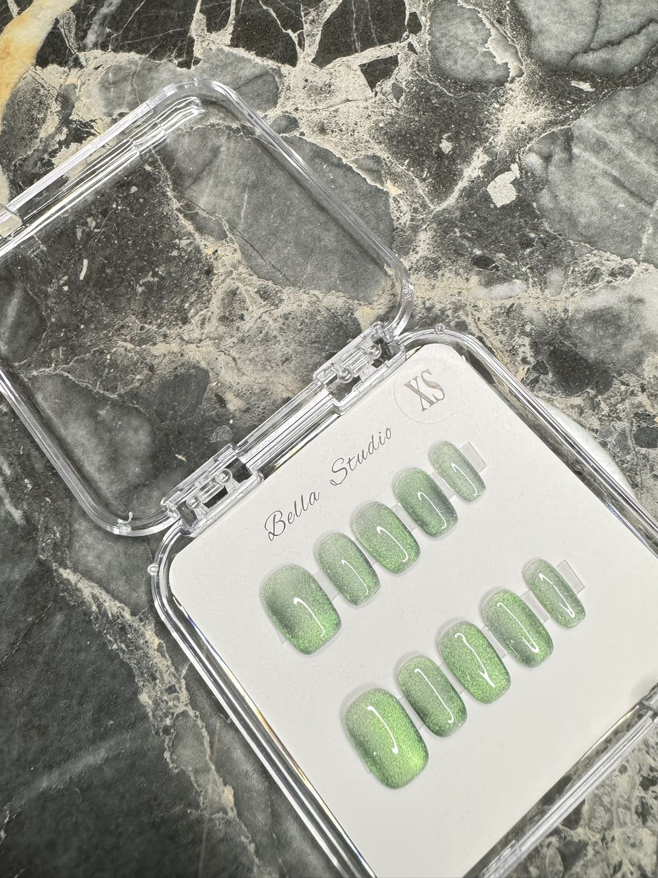 湖蓝绿猫眼短T(156)